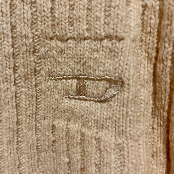 Vintage Diesel 1/4 zip mock neck cropped‎ long sleeve Ivory sweater. Size Large. - Picture 4 of 5